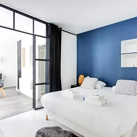 Cmg Delta / Montmartre * Paris